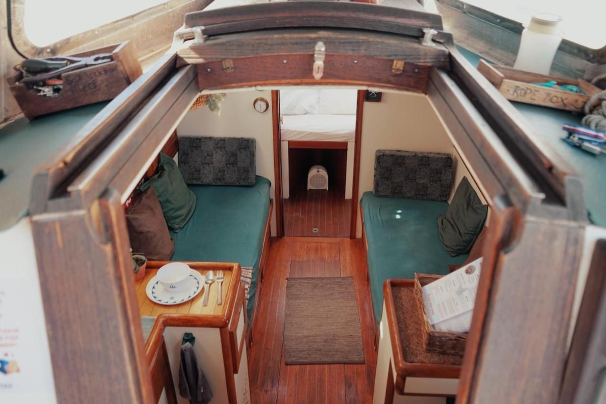Отель Cozy Lisbon Marina Sleepaboard - Sail Away Экстерьер фото